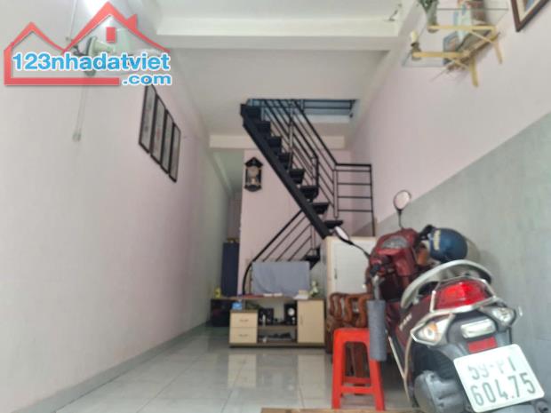 Nhà Mới ở ngay, Tăng Nhơn Phú B, Quận 9, Dt 41m2( 3 x 13 ), 2 tầng, chỉ 2.55ty
