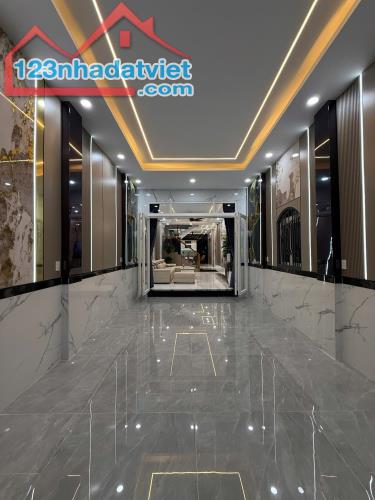 BÁN GẤP NHÀ MẶT TIỀN THỚI AN 13, QUẬN 12 –4 TẦNG, 100m²–CHỈ 9,5 TỶ –FULL NỘI THẤT CAO CẤP - 2