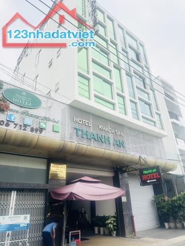 Bán nhà mặt tiền 1 hầm 1 lửng 6 lầu 10x26m giá 33 tỷ Đường Hiệp Thành 45