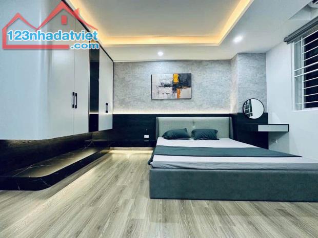 Chính chủ Bán nhà, 45m2, 5 tầng, Dòng tiền 30tr/tháng, Gara ÔTÔ 7 chỗ - THANH XUÂN - 3