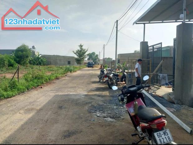 Kẹt tiền nên bán căn nhà 122m2 ở xã Tân Phú Trung - Củ Chi giá 720 triệu.