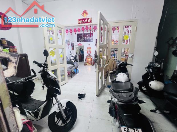 BÁN NHÀ HẺM XE HƠI UNG VĂN KHIÊM, PHƯỜNG 25, QUẬN BÌNH THẠNH – DT 89M2, NGANG 5.7M – NHÀ C - 3