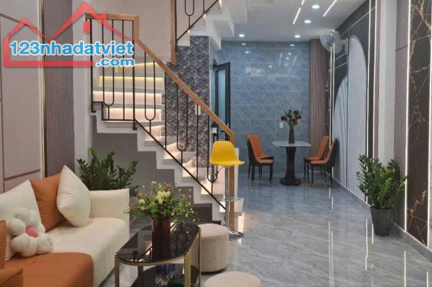 Bán nhà hẻm xe hơi, Cống Lỡ, Tân Bình, 40 m² (4m x 10m), nhà đẹp - Giá 6.25 tỷ TL