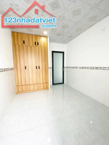 NHÀ ĐẸP, CẠNH CHỢ VƯỜN LÀI APD Q12, ĐẠI HỌC TẤT THÀNH, HẺM XE HƠI - 3