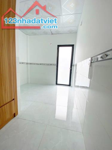 NHÀ ĐẸP, CẠNH CHỢ VƯỜN LÀI APD Q12, ĐẠI HỌC TẤT THÀNH, HẺM XE HƠI - 4