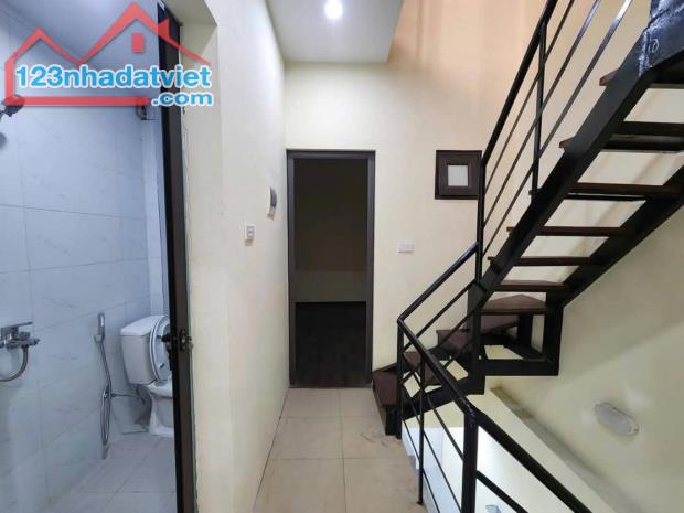 BÁN NHÀ 4 TẦNG, 3 PN - PHỐ VỌNG, HAI BÀ TRƯNG - GIÁ 4 TỶ - VỊ TRÍ VÀNG - 2