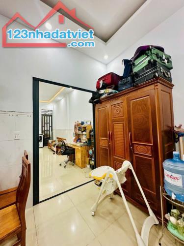 Bán nhà đẹp, sổ riêng gần KDC Tân Phong, đường 6m thông chỉ 2tỷ350 - 5
