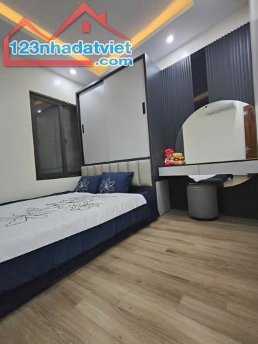BÁN NHÀ LÔ GÓC TRƯƠNG ĐỊNH – 68M², 4 TẦNG, MẶT TIỀN 8.5M – GIÁ CHỈ HƠN 8 TỶ - 3