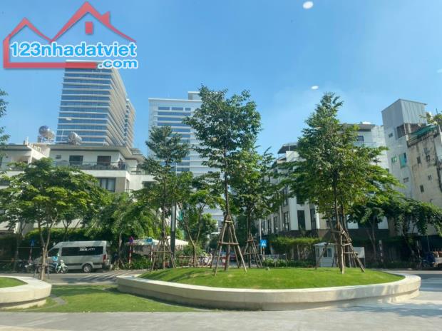 An cư cao cấp! dành cho giời trẻ! tiện ích 5 sao! Căn chung cư 2PN2WC nội thất mới 8tr
