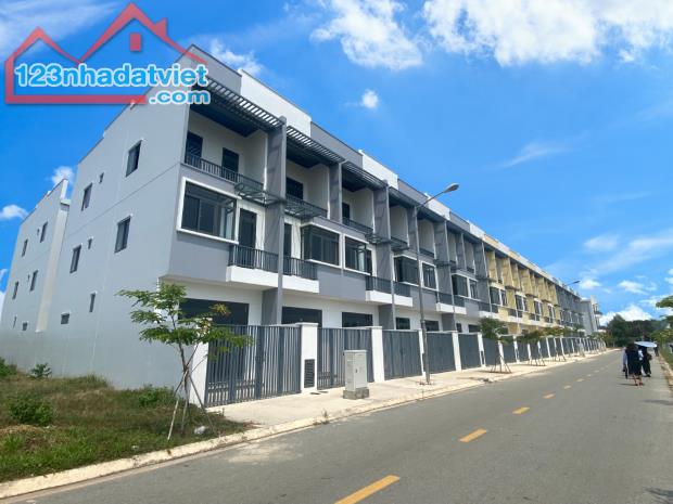Chỉ từ 350 triệu – Sở hữu nhà phố liền kề xây sẵn tại Trảng Bàng, Tây Ninh
