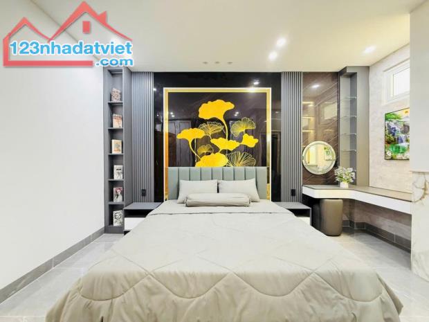 Mặt tiền đường số 9 P.9 GV - 8 tầng 96m2 - Full nội thất , thang máy - 3