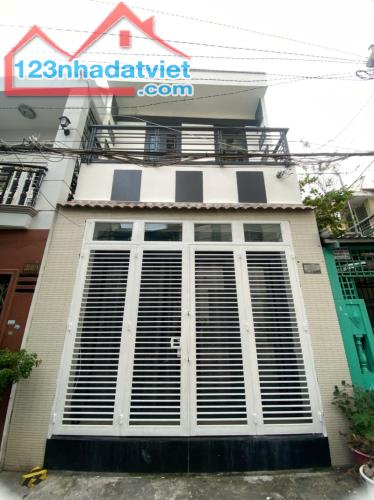 HXH ÂU DƯƠNG LÂN P3 QUẬN 8 - NHÀ ĐẸP 4,1X13,5M VUÔNG VỨC - DT 15TR/THÁNG - CHỈ 5 TỶ