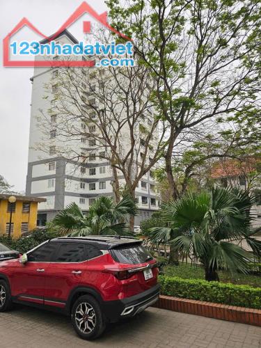 Bán căn góc tòa OCT2 ĐN3 Bắc Linh Đàm, tòa đẹp, nhà mới full nt, 108, 3 ngủ, sdcc, 5.38 tỷ