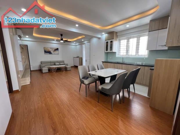 Bán căn góc tòa OCT2 ĐN3 Bắc Linh Đàm, tòa đẹp, nhà mới full nt, 108, 3 ngủ, sdcc, 5.38 tỷ - 1