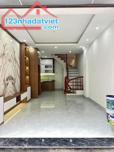 Bán nhà Ngô Quyền, 5 tầng đẹp, 45m², 4 ngủ, giá KHÔNG TƯỞNG