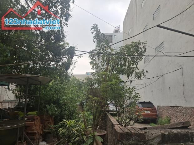 CẦN BÁN GẤP 46M² ĐẤT LÔ GÓC, MẶT TIỀN OTO 4.6M, MẶT NGÕ 10M, GIÁ 10.75 TỶ, ĐƯỜNG XUÂN ĐỈNH