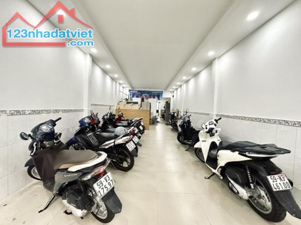 Bán Nhà CHDV Lê Quang Định – 80m2 – Doanh Thu 50 - 60 triệu tháng - 3