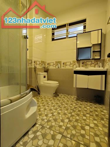 BÁN NHÀ TRUNG TÂM QUẬN ĐỐNG ĐA – VỊ TRÍ VÀNG GẦN HỒ VĂN CHƯƠNG – NGÕ Ô TÔ TRÁNH – MẶT TIỀN - 2