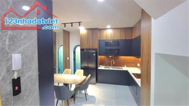 **Bán nhà hẻm xe hơi Hậu Giang** phường 4, Tân Bình; (5*20) 5 tầng - 14,7 tỷ - 2