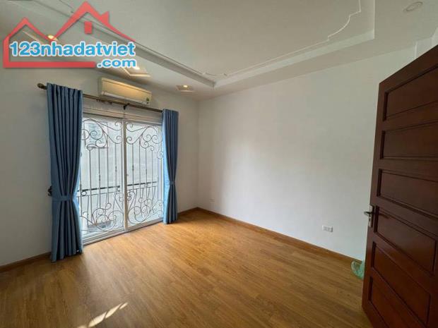 BÁN NHÀ NGỌC THỤY 43M2 4T GẦN PHỐ, TIỆN ÍCH BẠT NGÀN, Ở SƯỚNG NHỈNH 7 TỶ - 4