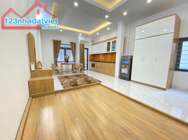 NHÀ ĐẸP LÔ GÓC – PHỐ MỄ TRÌ THƯỢNG – 45M2 x 6 TẦNG – CÓ THANG MÁY – GIÁ CHỈ 11 TỶ - 7