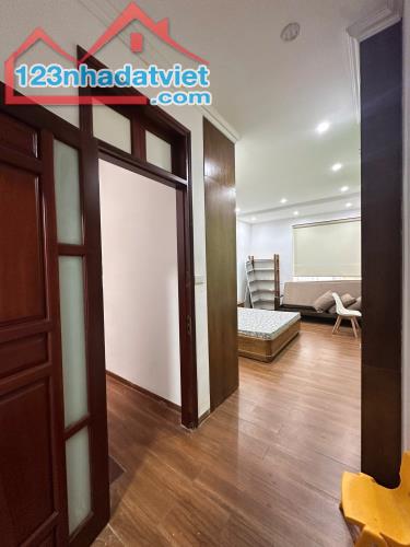 BÁN NHÀ MẶT PHỐ HUỲNH THÚC KHÁNG - TRUNG TÂM PHỐ CỔ HÀ ĐÔNG Diện tích: 35m² x 4 tầng - 1