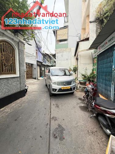 NHÀ KHU BÀU CÁT, P.11, TÂN BÌNH, GẦN CHỢ BÀ HOA, NHÀ CŨ, TIỆN XÂY MỚI - CHỈ NHỈNH 12 TỶ