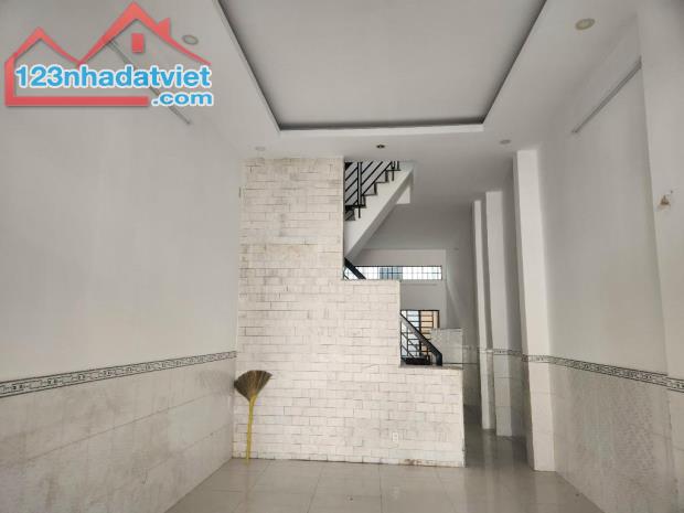 Bán nhà HXH Trường Chinh, Phường 14 Tân Bình, 2 tầng, giá 10tỷ2 - 2