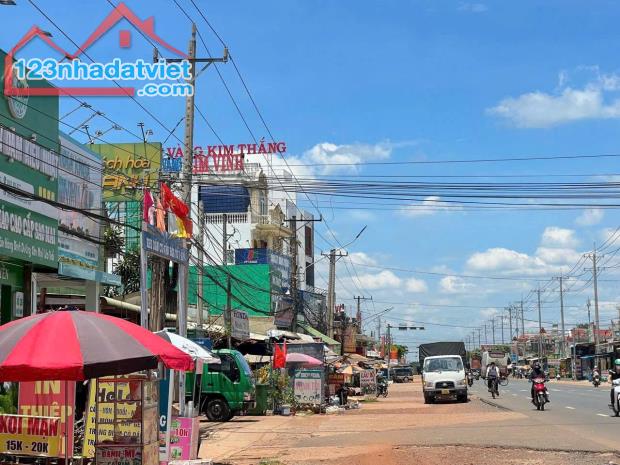 CẦN SANG NHANH 1015M2 ĐẤT Ở THỊ XÃ NGAY CHỢ ĐI VÀO 500M DÂN ĐÔNG Ở LIỀN ĐƯỢC. GIÁ 190 TRIỆ - 2