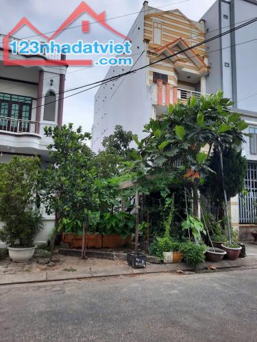 Chính chủ cần bán gấp - lô đất ven biển Tân Trà - Ngũ Hành Sơn, Đà Nẵng - 115m² - giá tốt!