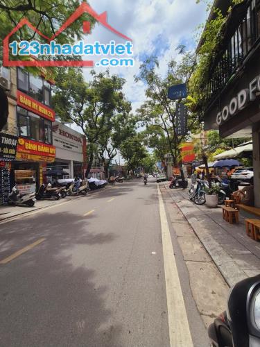GIÁ TỐT !!! BÁN NHÀ MẶT PHỐ ĐỘI CẤN 222m2 - 3 tầng -8M MẶT TIỀN - 89 TỶ - THÔNG SỐ VÀNG