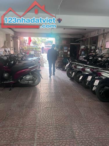 Mặt phố Bùi Thị Xuân, quận Hai Bà Trưng, 120m2 x 13 tầng, mặt tiền 5,1m, vỉa hè to, 82 tỷ! - 2