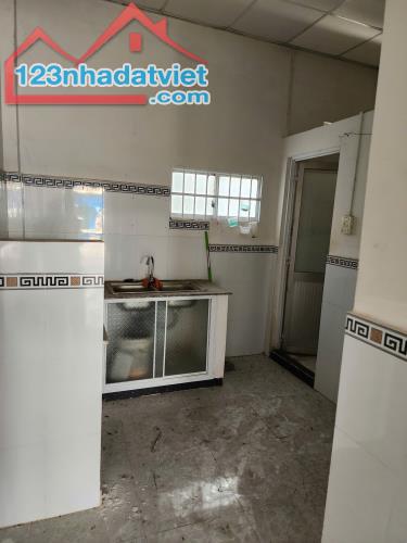 Cần bán nhà 2 mặt tiền đường nhựa nội bộ Hàn Thuyên gần biển, chợ lớn Phan Thiết. - 4