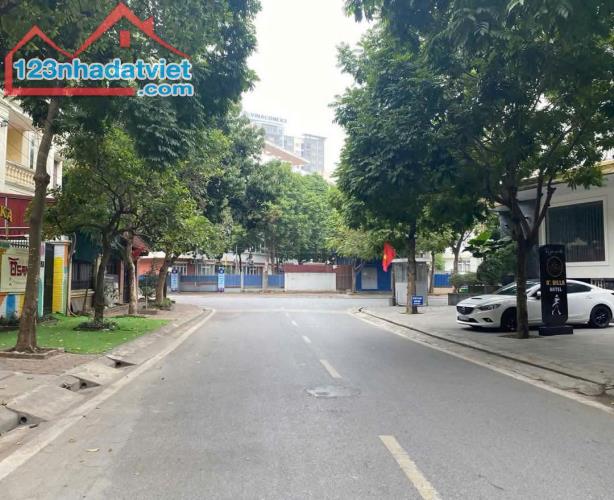 Bán 5 căn biệt thự liền kề Trung Văn, 70- 105-217m2, sổ đỏ chính chủ, giá tốt - 1