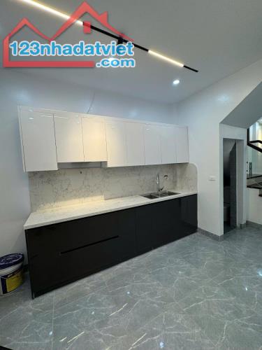 🌟 BÁN NHÀ TRUNG TÂM CẦU GIẤY – OTO VÀO NHÀ – KINH DOANH CỰC ĐỈNH 🌟 - 1