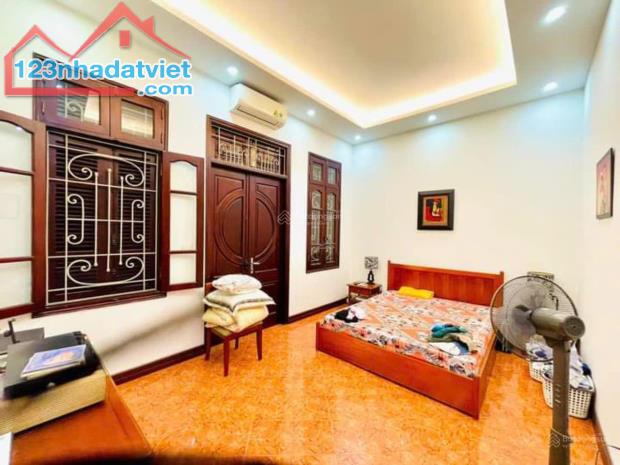 Mặt phố 10m giá rẻ 60m2 giá 12.5 tỷ, Nguyễn Trãi, Thanh Xuân, ô tô kinh doanh - 1