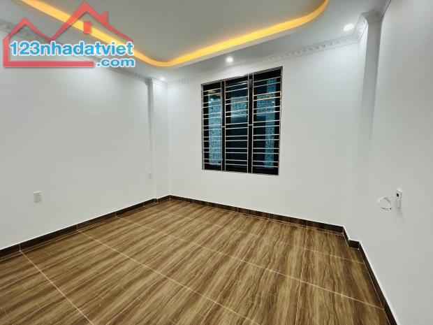 Bán nhà 3 tầng 40m2 tại Cam Lộ, Hùng Vương, Hồng Bàng, Hải Phòng giá chỉ 2,05 tỷ - 2