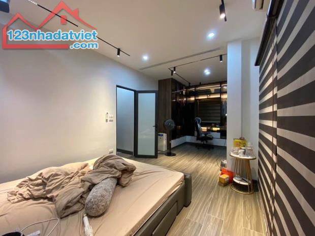 Bán nhà Phố Bạch Mai- Nhà dân tự xây- Full nội thất xịn- Ngõ rộng- Gần phố- Mặt tiền khủng - 2