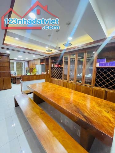 TOÀ NHÀ 7 TẦNG 130m2 GỒM 12 PN ĐANG CHO THUÊ 100TR/THÁNG - GIÁ 32.3T - 3