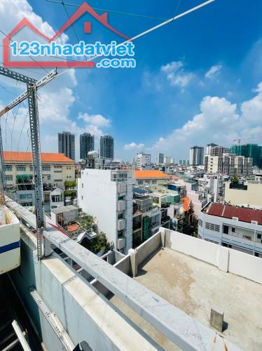 TOÀ NHÀ 7 TẦNG 130m2 GỒM 12 PN ĐANG CHO THUÊ 100TR/THÁNG - GIÁ 32.3T - 5
