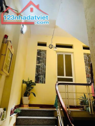 BÁN NHÀ NGÔ GIA TỰ LONG BIÊN 35M2 DÂN XÂY 4 TẦNG, Ô TÔ ĐỖ CẠNH NHÀ CHỈ 5.X TỶ - 1
