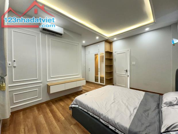 Biệt Thự Hoàng Quốc Việt, Quận 7 90,5m² - Nhà mới, nội thất cao cấp - 17,45 tỷ - 1