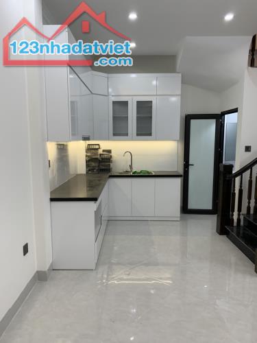 🔥 BÁN GẤP NHÀ 5 TẦNG MỚI ĐẸP – YÊN HÒA, CẦU GIẤY – CHỈ 7.6 TỶ 🔥 - 2