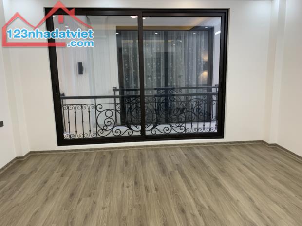 🔥 BÁN GẤP NHÀ 5 TẦNG MỚI ĐẸP – YÊN HÒA, CẦU GIẤY – CHỈ 7.6 TỶ 🔥 - 3