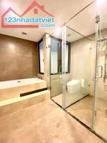 Bán nhà phân lô ô tô phố Tôn Đức Thắng quận Đống Đa 70m2, MT4m, 6 Tầng, Thang Máy, KD - 2