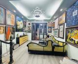 Bán nhà phố tại Phố Trạm giá có thương lượng