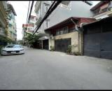 Cần bán nhà Thái Hà mặt ngõ ô tô chánh kinh doanh.
