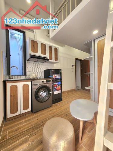 Cần bán tòa chung cư mini Hoa Bằng - Cầu giấy - 6 tầng - 15 căn cho thuê