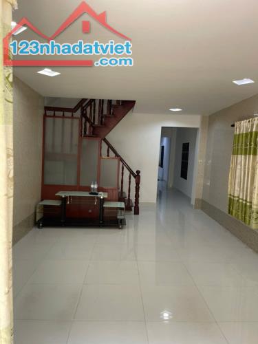 Bán Nhà Hiệp Bình Phước - 58m2(4.5x13) 2 Tầng-2 PN- Hoàn Công Chuẩn - Chỉ  3.8 Tỷ