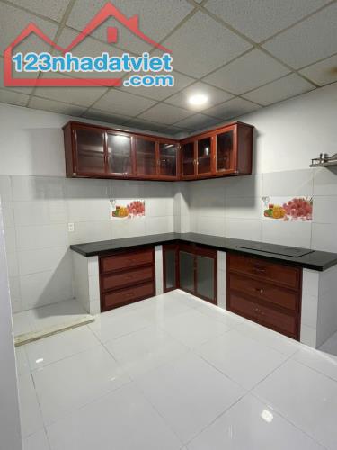 Bán Nhà Hiệp Bình Phước - 58m2(4.5x13) 2 Tầng-2 PN- Hoàn Công Chuẩn - Chỉ  3.8 Tỷ - 2